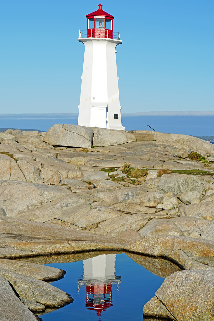 Image of lighthouse at Peggy's Cove